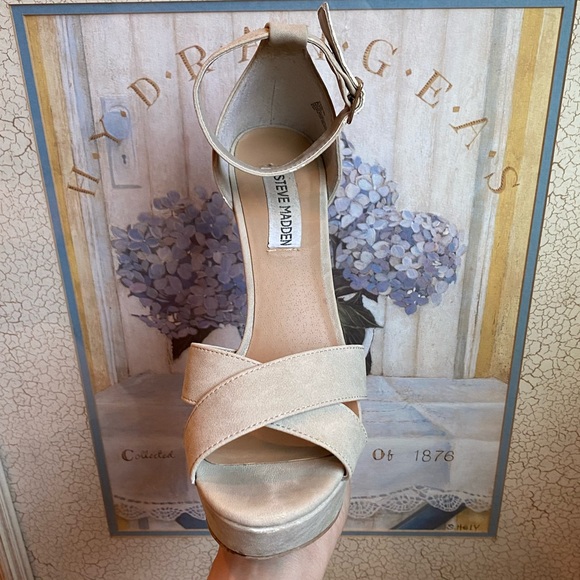 Steve Madden Xenon Wedge 8.5 - Picture 3 of 7